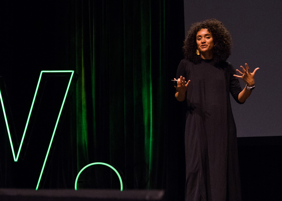 Talk: Building Relationships Beyond the Pixel - Melanie Araujo Product Designer at Facebook, Awwwards Conference San Francisco